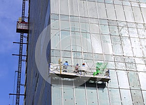 The gondola lift or scaffold for glass cleaner