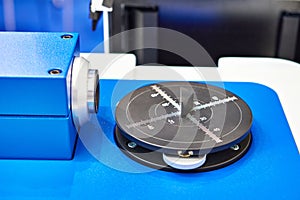 Goniometer for high-precision optical angle measurements