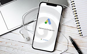 Google Ads AdWords mobile app on screen smartphone