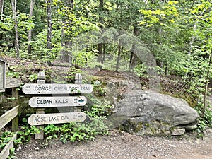 Gorge overlook sign old man’s cave trail