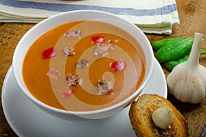 Goulash soup with crispy garlic toast