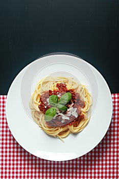 Buongustaio Italiano pasto sul in giro piatto 