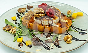Gourmet Roasted Yellow Pepper Salad with Goat Cheese and Raspberries