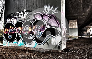 Graffiti under the M25