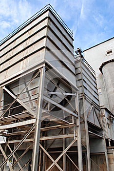 Grain Hopper