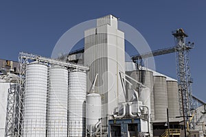 Grain processing plant in rural mid-west USA. Used for processing corn and soybeans, may also be used for alfalfa and oats