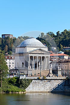 Nonna Chiesa Torino soleggiato 