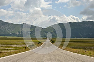 Gran sasso national park straight road