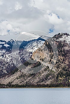 Grand tetons wyoming mountain at jackson lake