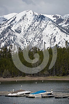 Grand tetons wyoming mountain at jackson lake