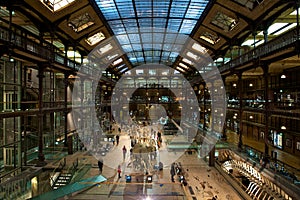 Grande Galerie de l'Ãâ°volution in Paris