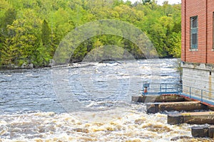 Grandfather Falls Dam, Power Generating Facility