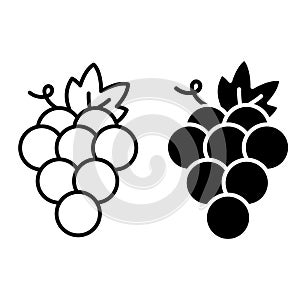 Grape icon vector set. plant illustration sign collection. organic symbol.