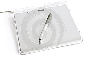 Graphic tablet with pen