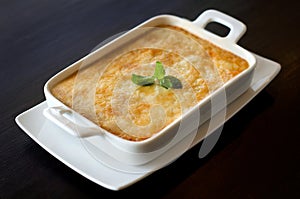 Gratin in dishware