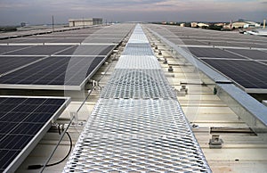 Grating Walkway Solar PV Rooftop System photo