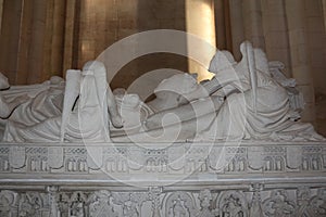 Grave of D Ines AlcobaÃÂ§a Monastery photo