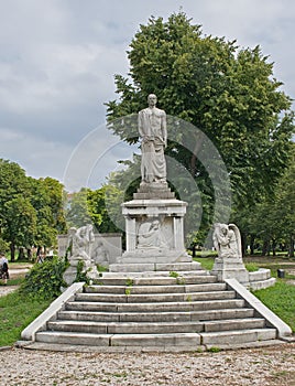 grave monument in Kerepesi Cemetery, Budapest