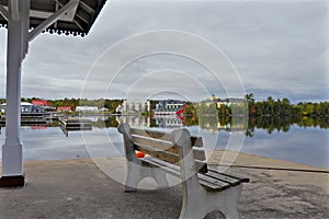 Gravenhurst pier - park bench with the view of the lake