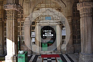 Graves, Qutub E Alam Dargah, Dargah Of: Hazrat Syed Burhanuddin Qutub-ul-Alam, Ahmedabad