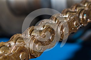 Grease roller chain