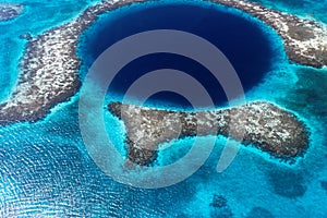 The great blue hole of Belize