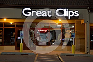 Great Clips building @ Night