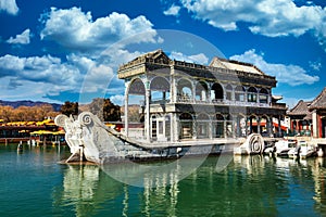 Veľký čln budova v leto palác peking 