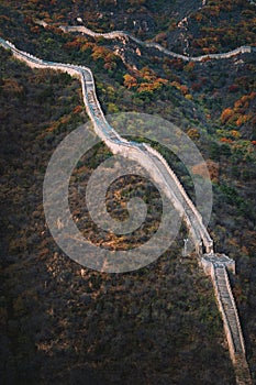 the great wall of china with a view of trees around it