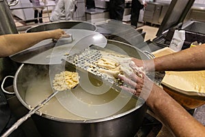 Grated egg drop noodles