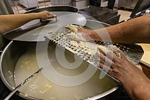 Grated egg drop noodles
