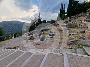 greece delphi center of the world or the navel of the earth