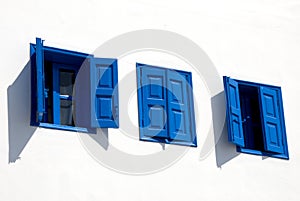 Grék modrý okna 
