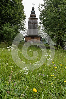 Dřevěný kostel Nanebevzetí Panny Marie v obci Hunkovce na Slovensku