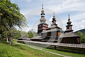 Dřevěný kostel Ochrany Nejsvětější Matky Boží z Mikulášové v Bardejově na Slovensku