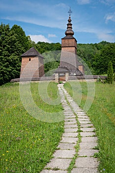 Dřevěný kostel sv Paraskieva v obci Potoky, Slovensko