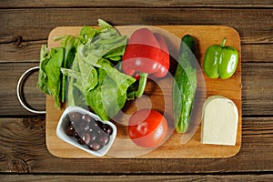 Greek salad ingredients