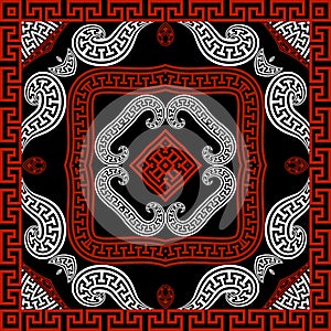 Greek square frames seamless pattern. Ornamental geometric background. Repeat plaid tartan backdrop. Ethnic style floral ornament