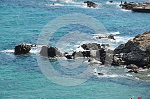 Greeks, sea coast, waves at sea.