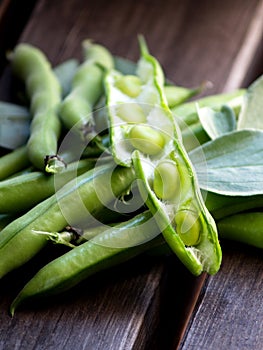 Green beans fruits to eat raw