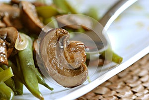 Green beans with mushrooms