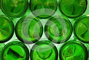 Verde una botella gota 