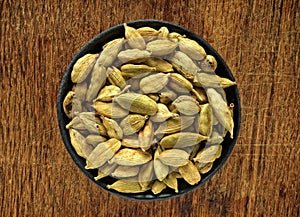 Green cardamom seeds