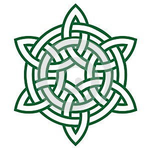 Green celtic knot