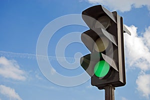 Green color on the traffic light