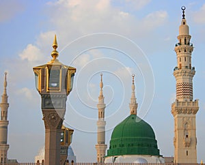 Green Dome of Prophet Mosque photo
