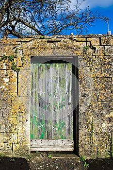 Green door