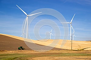 Green Energy Wind Turbines Rolling Agriculture Farmland