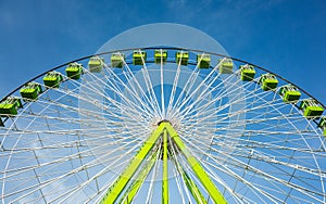 Green Ferris Wheel