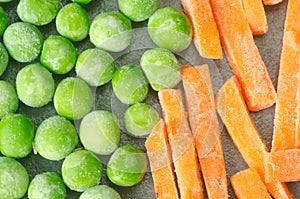 Green frozen peas and carrots